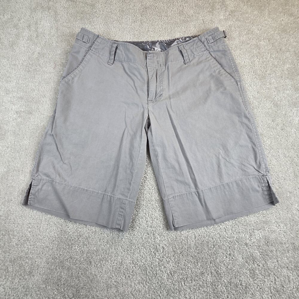 North Face Womens Bermuda Shorts Size 8 Gray Bamboo Blend Relaxed Stretch 11"